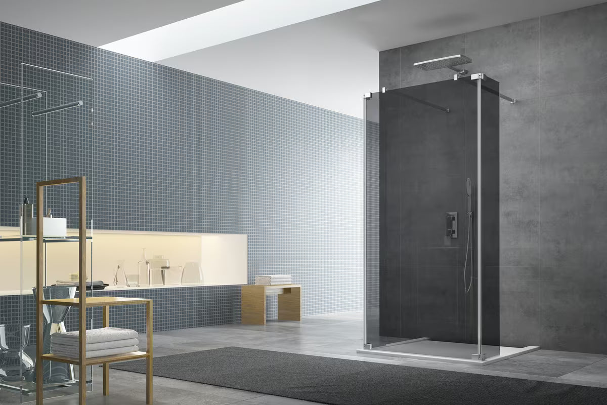 SAT Walk-In okretna preklopna stijena u krom izvedbi kao dodatak za walk-in tuš prostor.