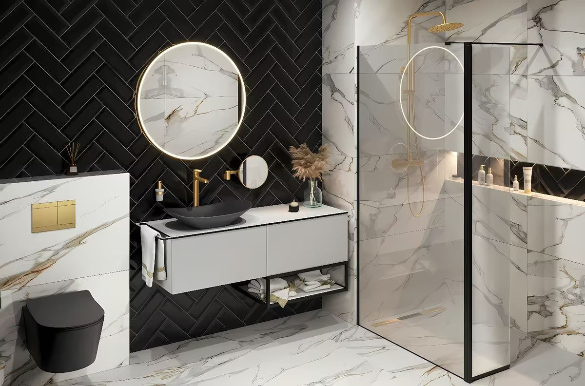 SAT Walk-in tuš stena Walk-In 100 cm u crnoj boji s prozirnim staklom bez dekora.