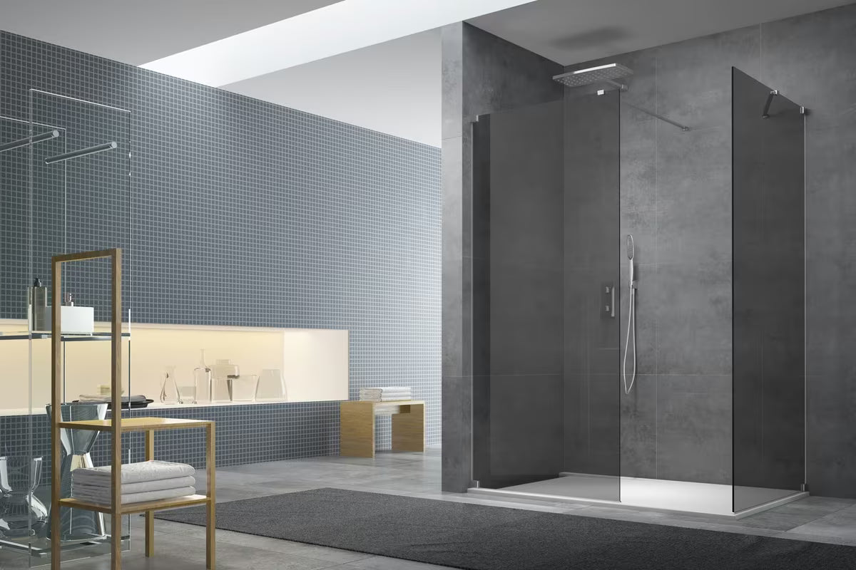 Tuš stena Walk-In SAT Walk-in 120x90 cm sa zatamnjenim neprozirnim staklom i kromiranim elementima.