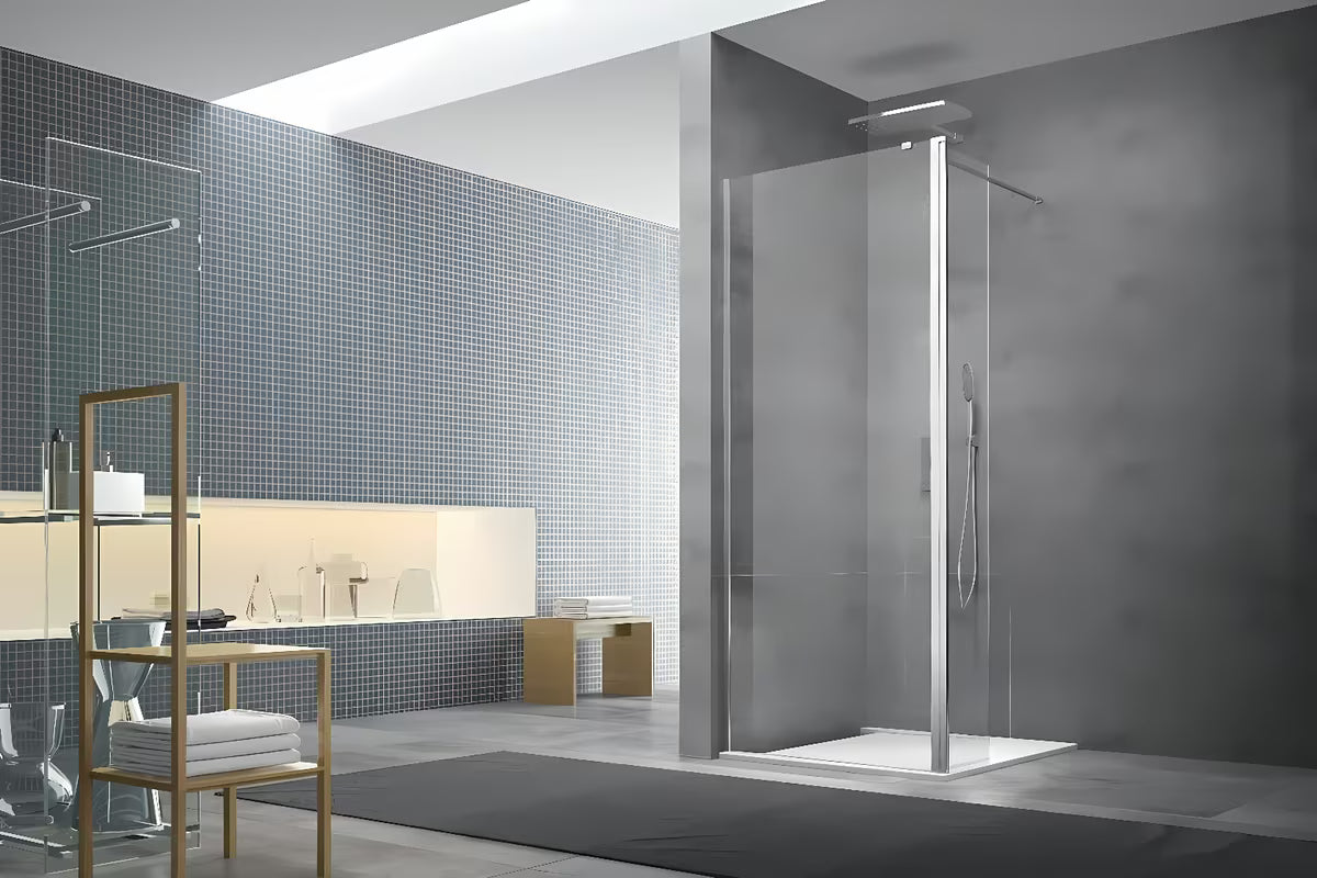 Walk-in tuš paravan SAT Walk-in 100 cm s prozirnim staklom, zakretnom stijenkom i profilima u sjajnom kromu.