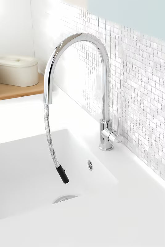 Kromirana armatura za pomivalno korito SIKO Chrome z izvlečno prho sa zakretnim izljevom