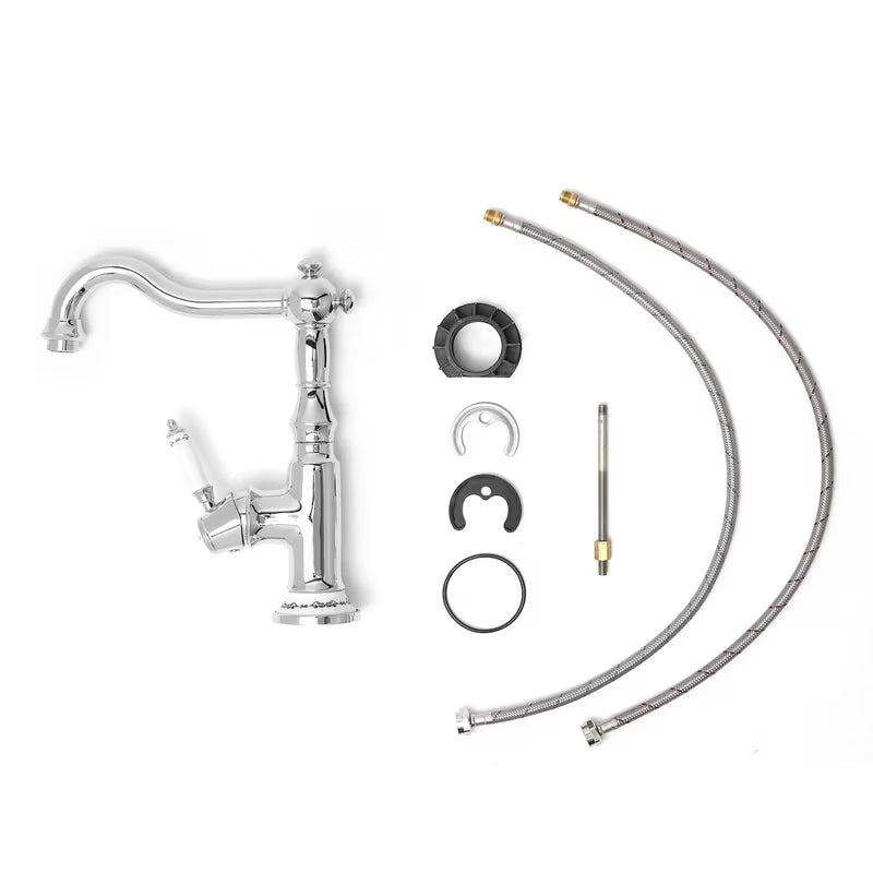 Kromirana armatura za pomivalno korito SIKO Provence s ručicom i zakretnim izljevom u retro dizajnu.