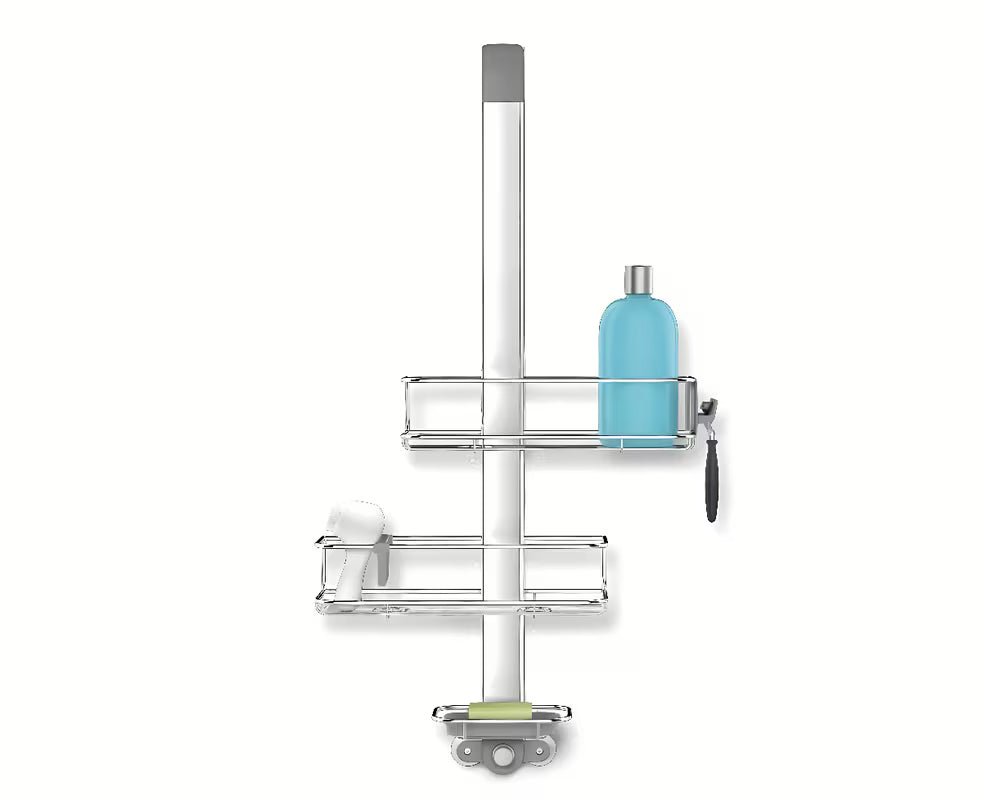 Tuš polica Simplehuman Shower caddy iz nerjavnih materialov z nastavljivimi policami in priseski pro za stabilno pritrditev.