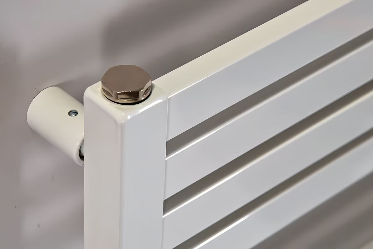 Bijeli kombiniran radiator Thermal Trend dimenzija 45x133 cm za kupaonicu