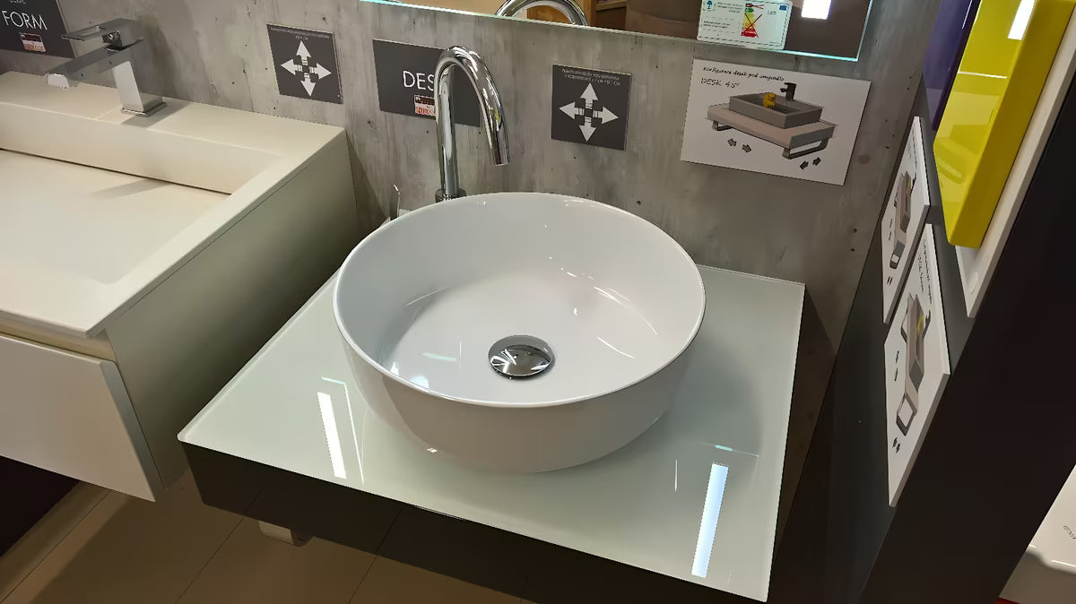 Bel umivalnik na ploščo SIKO Triomini Slim iz tanke keramike 38,5 x 38,5 cm brez preliva