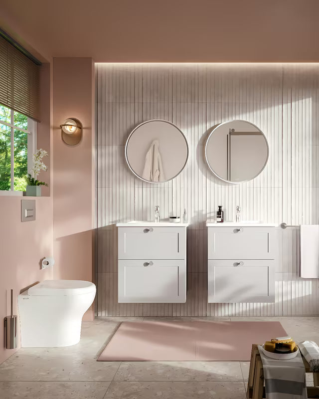 Kromirana ručkica vitra Root u sjajnoj krom izvedbi pro kopalniško pohištvo.