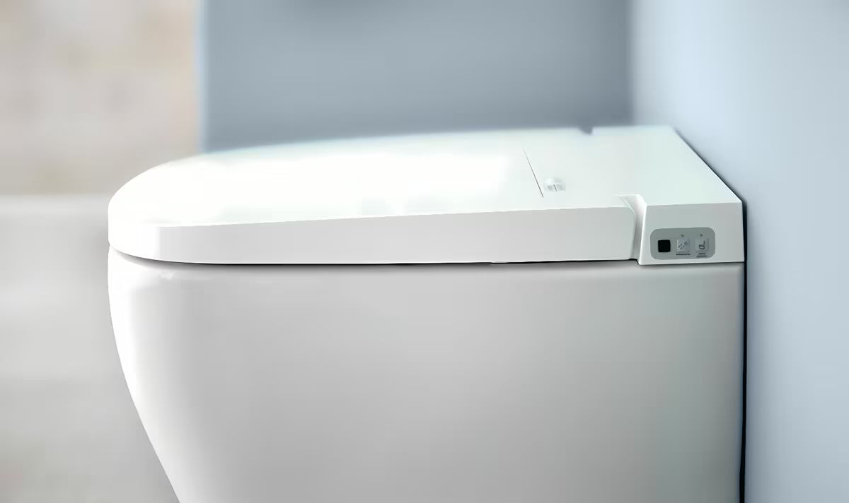 Bijeli inteligentni WC školjka z Bidejem vitra V-Care s grijanim sjedalom i funkcijama tuširanja