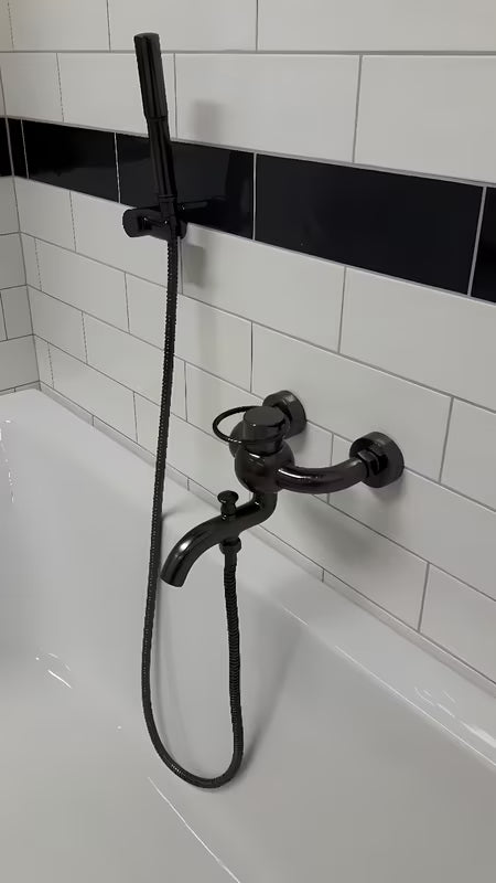 WF Industrial enoročna stenska armatura za kad s tuš setom u završnoj obradi uljna brušena bronca dark-metal.