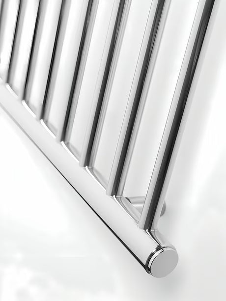 Kombiniran kopalniški radiator Anima Paul 60x120 cm v izvedbi polirano nerjavno jeklo chrome.