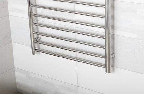 Kombiniran kopalniški radiator Anima Paul 60x75 cm v izvedbi polirano nerjavno jeklo chrome.