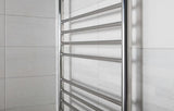 Kombiniran kopalniški radiator Anima Paul 60x75 cm v izvedbi polirano nerjavno jeklo chrome.