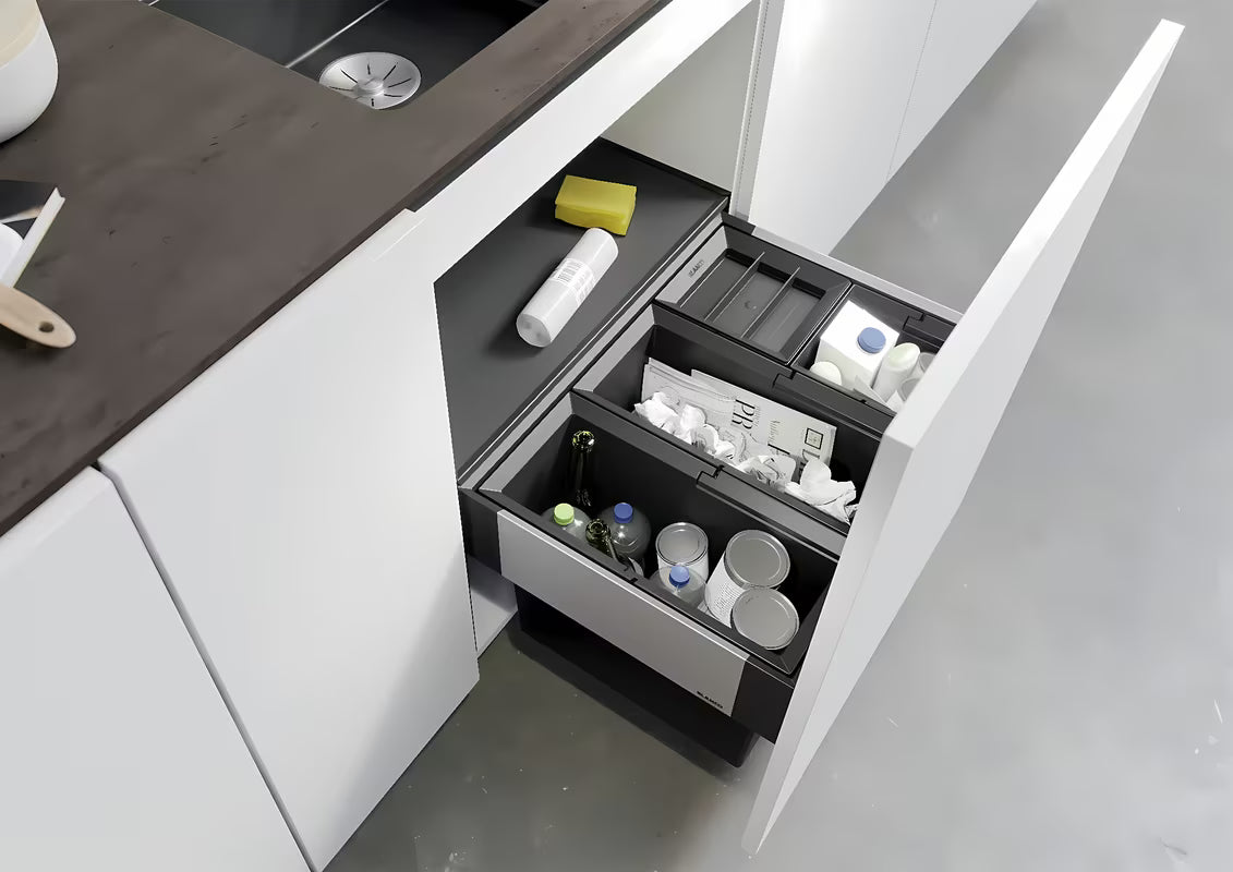 Sistem košev Blanco Select II s sprednjim izvlekom pro za omarico 60 cm in posodami 2×15 l + 2×6 l.