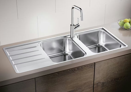 Kuhinjski dvojno korito Blanco od nehrđajućeg čelika s ocjeđivačem u brušenoj izvedbi