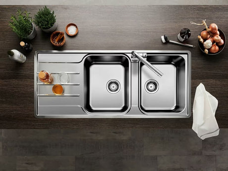 Kuhinjski dvojno korito Blanco od nehrđajućeg čelika s ocjeđivačem u brušenoj izvedbi