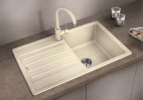 Granitno pomivalno korito Blanco Legra 45 S z odcejalnikom v beli barvi soft pro montaža za delovni pult.