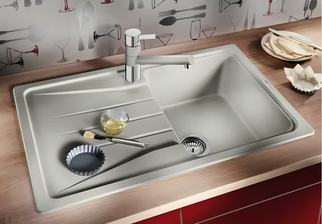 Granitno pomivalno korito Blanco Sona 45 S z odcejalno površino, za vgradnjo od zgoraj, barva kava.