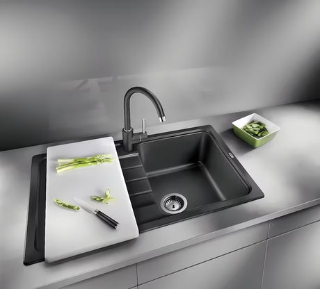 Granitno pomivalno korito Blanco Sona 45 S z odcejalno površino, za vgradnjo od zgoraj, barva kava.