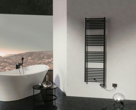 Električni radiator Cordivari Lisa black v črni mat barvi z digitalnim termostatom