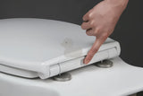 Bela zelo tanka WC deska Glacera EasySlim33 iz duroplasta z mehko Zapiranje Soft Close in pritrditvijo EasyLock