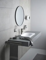 Umivalniška enoročna armatura Grohe Plus velikost M v izvedbi krtačeni Hard Graphite z vrtljivim izlivom