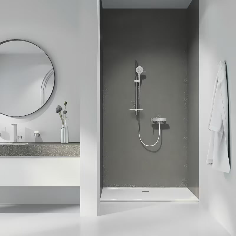 Ročna prha Grohe Rainshower 130 SmartActive v izvedbi supersteel s tremi vrstami curka