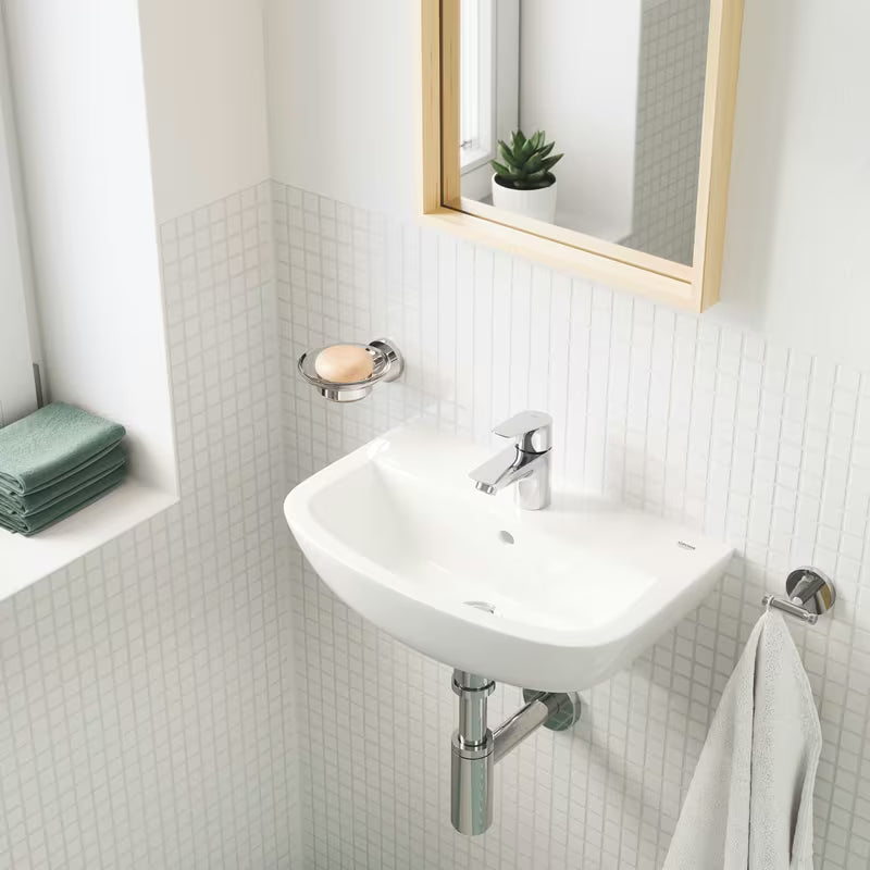 Viseče umivalnik Grohe Bau Ceramic 45 453 × 354 mm v barvi alpine white s prelivom