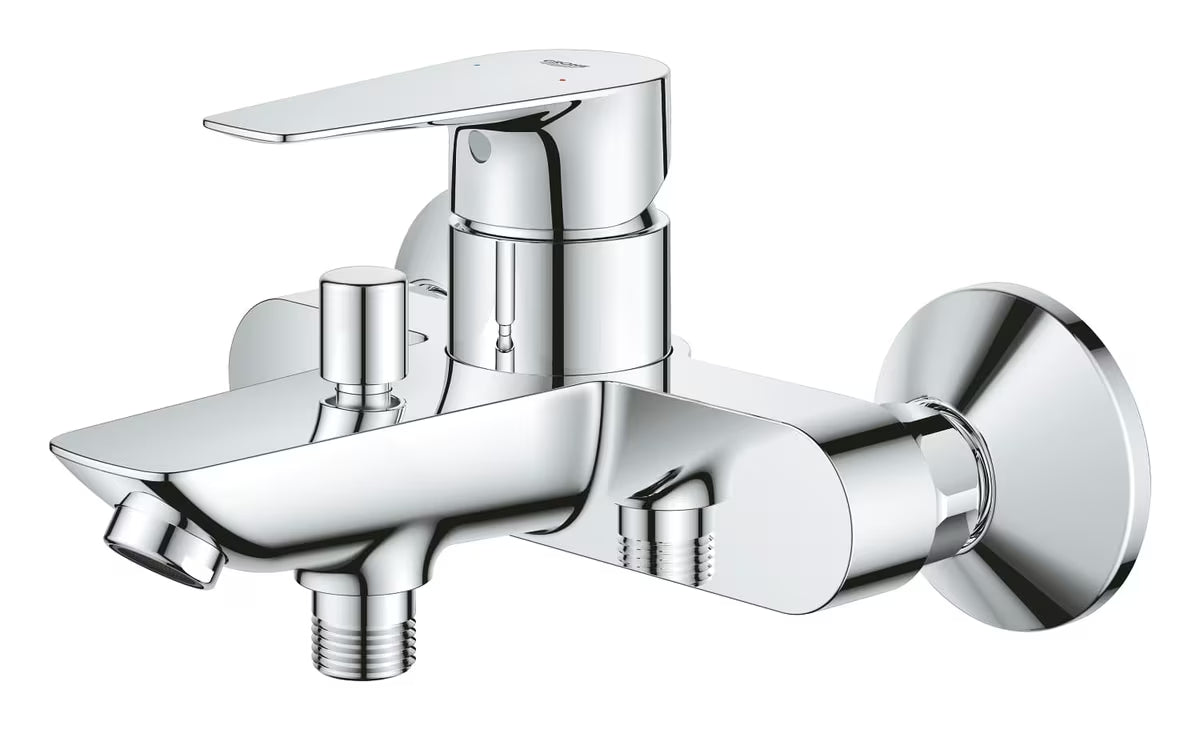 Enoročna stenska armatura za kad Grohe bauedge v kromirani izvedbi brez tuš seta.