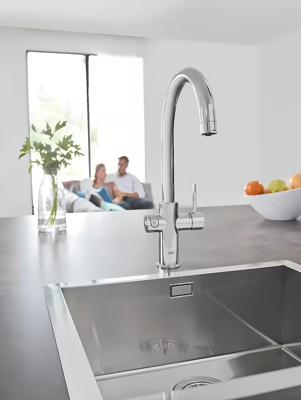Kromirana armatura za pomivalno korito Grohe Blue Home Duo s filtrom, hlajenjem in gumbom pro za gazirano in negazirano vodo