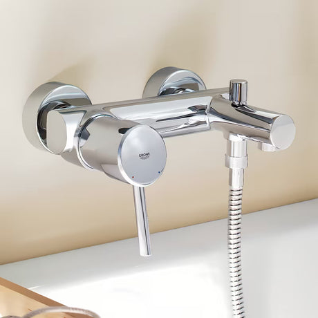 Stenska enoročna armatura za kad Grohe Concetto New v krom izvedbi s preklopnikom kad/tuš