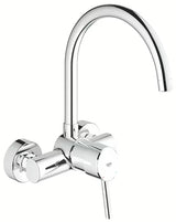Kromirana stenska armatura za pomivalno korito Grohe Concetto New z visokim vrtljivim izlivom 360°.