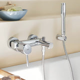 Kromirana stenska armatura za kad Grohe Concetto New s tuš setom s automatskim prebacivanjem kada/tuš.