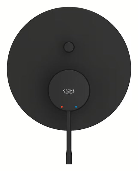 Podometna pršna in armatura za kad Grohe Essence v izvedbi phantom black z ročnim upravljanjem.
