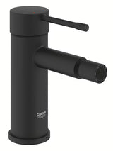 Bidejska enoročna armatura Grohe Essence v barvi phantom black s krogličnim perlatorjem