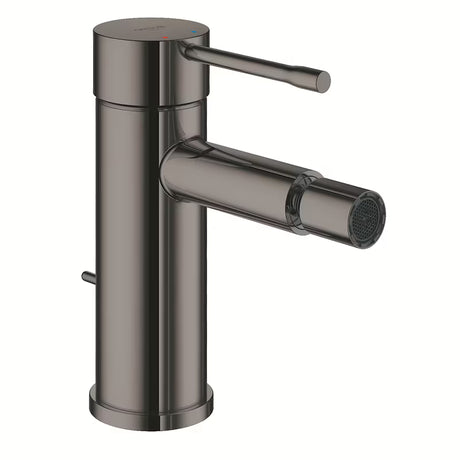 Bidejska armatura enoročna Grohe Essence v površinski obdelavi Hard Graphite z odtokom.