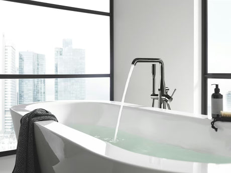 Talna armatura za kad Grohe Essence New s tuš setom v izvedbi Hard Graphite.