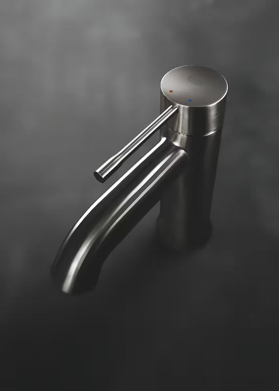Grohe Essence New enoročna armatura za umivalnik z visokim izlivom v izvedbi brushed hard graphite