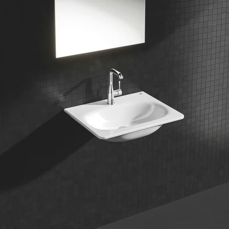 Grohe Essence New visoka armatura za umivalnik v krom izvedbi z vrtljivim izlivom in izlivom