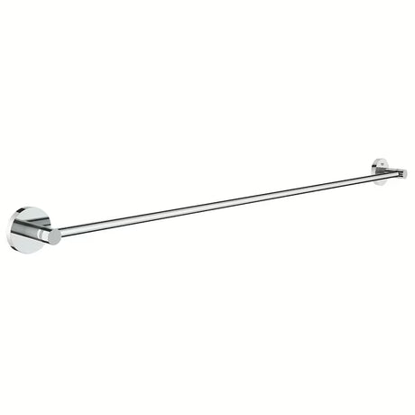Kromiran držalo za brisače Grohe Essentials s površino Grohe StarLight in skritim pritrjevanjem.