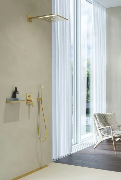 Priključek za Tuš Cev Grohe Euphoria Cube s stenskim držalom tuši v izvedbi Cool Sunrise brushed.