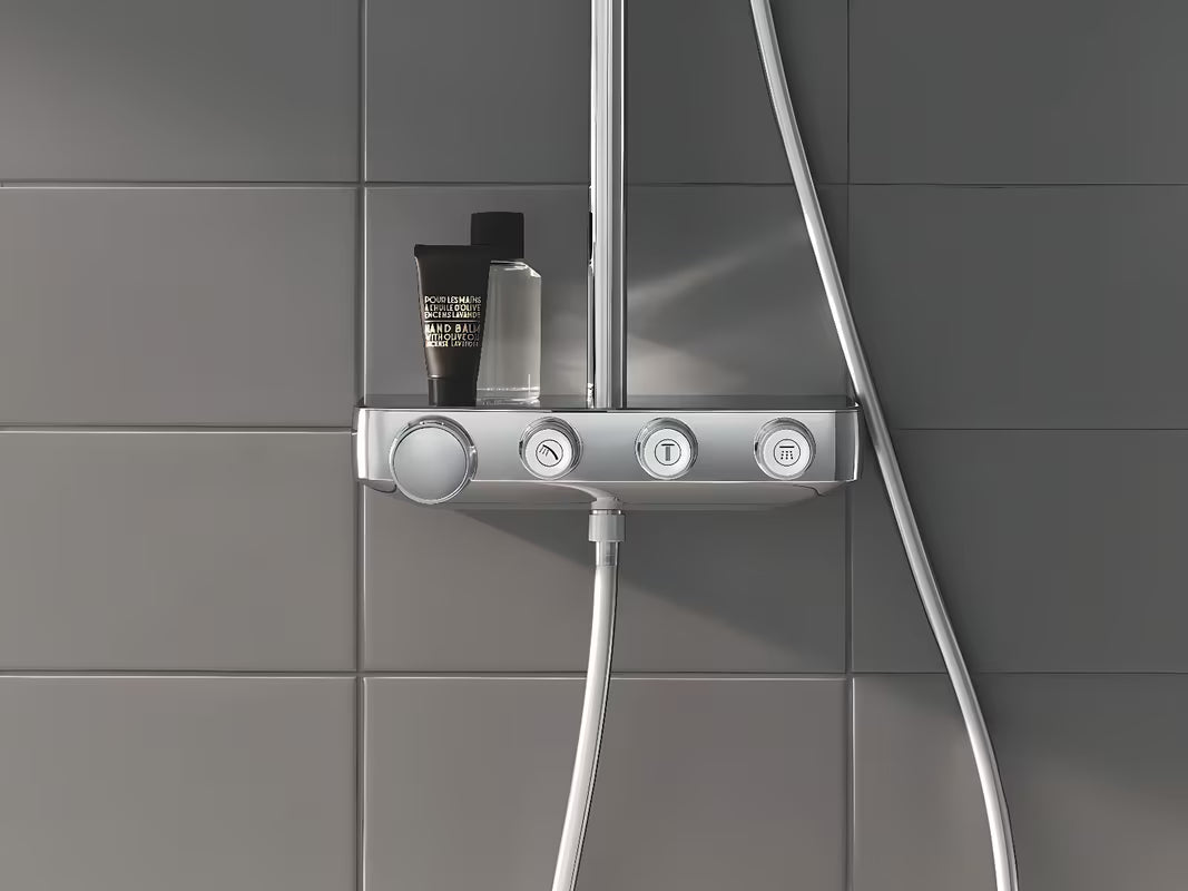 Kromiran tušni sistem Grohe Euphoria smartcontrol s termostatom, nadglavno prho in ročno prho