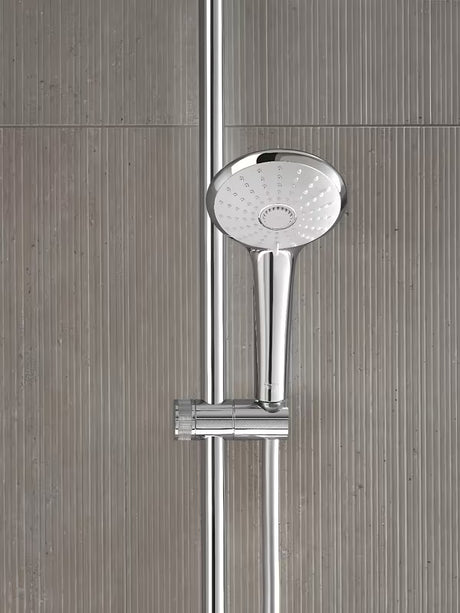 Krom tušni sistem Grohe Euphoria System s termostatsko armaturo z nadglavno in ročno prho