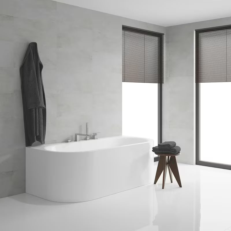 Kromirana armatura za kad Grohe Eurocube s tuš setom in ročno prho Euphoria Cube+.