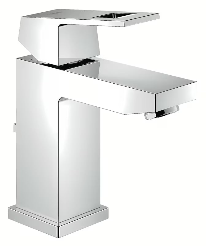 Kromirana armatura za umivalnik Grohe Eurocube z ročnim upravljanjem in odtokom.