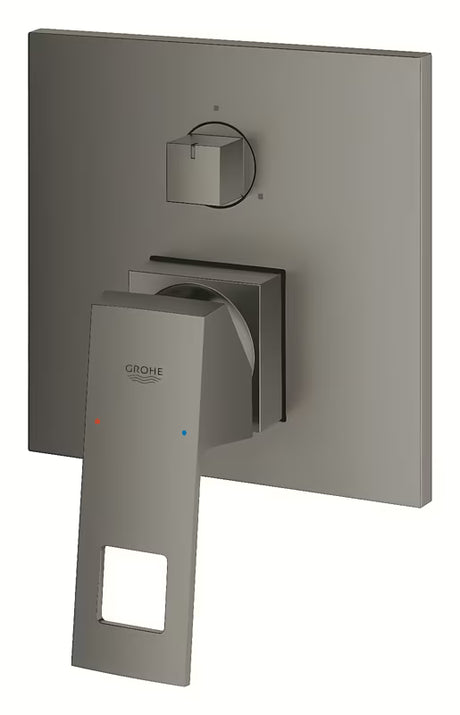 Podometna enoročna pršna in armatura za kad Grohe Eurocube v izvedbi krtačeni Hard Graphite s 3-smernim preklopnikom.