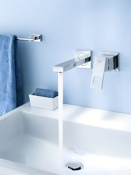 Kromirana podometna armatura za umivalnik Grohe Eurocube u četvrtastom dizajnu