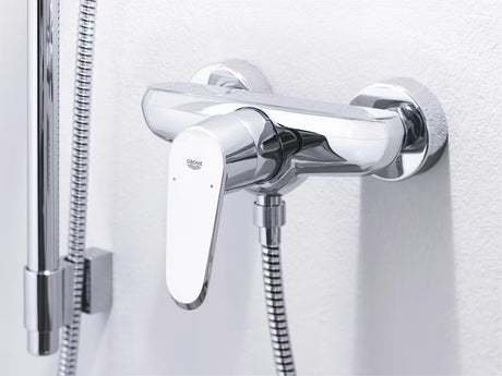 Kromirana enoročna stenska armatura za tuš Grohe Eurodisc Cosmopolitan s tehnologijo Grohe SilkMove