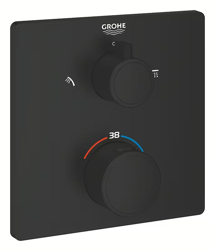 Mat črna podometna termostatska armatura za tuš Grohe Grohtherm s kvadratnim upravljanjem.