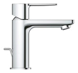 Kromirana enoročna armatura za umivalnik Grohe Lineare s kratkim izlivom in odtočnim kompletom.