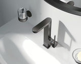 Visoka armatura za Umivalnik Grohe Plus z izvlečnim odtokom v izvedbi krtačeni Hard Graphite.