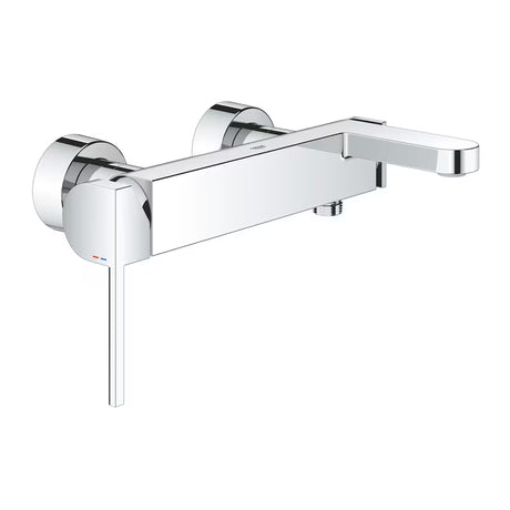 Stenska enoročna armatura za kad Grohe Plus v krom izvedbi s samodejnim preklopom kad/prha.